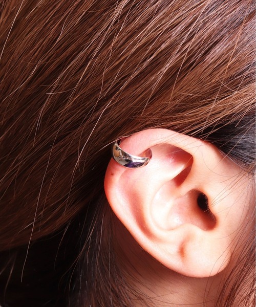 BAYBLO（ベイブロ）の「(EL)【ユニセックス】シルバー925 デザイン イヤーカフ[1個入り/片耳用]（イヤーカフ・レディース・シルバー系その他/ゴールド系その他/シルバー系その他2/シルバー系その他3/ゴールド系その他2・FREE）」の6枚目の写真