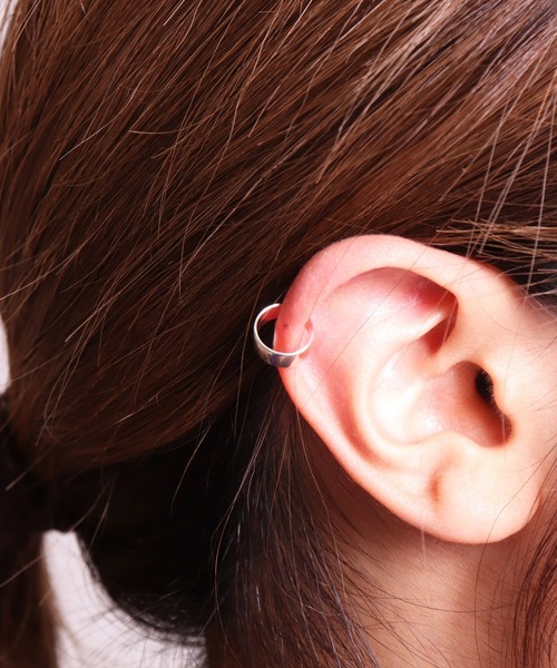 BAYBLO（ベイブロ）の「(EL)【ユニセックス】シルバー925 デザイン イヤーカフ[1個入り/片耳用]（イヤーカフ・レディース・シルバー系その他/ゴールド系その他/シルバー系その他2/シルバー系その他3/ゴールド系その他2・FREE）」の8枚目の写真