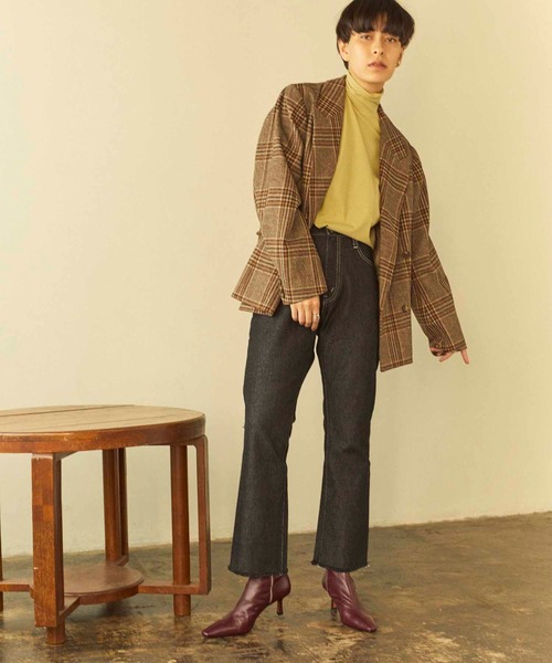 ANGIE（アンジー）の「カットオフセミフレアデニム【スタイリスト知念美加子さん×ANGIE 別注】（デニムパンツ・レディース・ブラック/インディゴブルー・SMALL/MEDIUM/LARGE）」の19枚目の写真