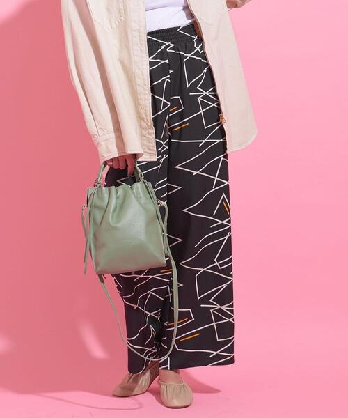 BEAUTY&YOUTH UNITED ARROWS（ビューティーアンドユースユナイテッドアローズ）の「BY∴ ネオンプリントイージーワイドパンツ（その他パンツ・レディース・ブラック/クリーム・M/S）」の16枚目の写真