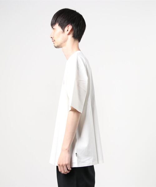 FIRST DOWN（ファーストダウン）の「S/S PRINT TEE（Tシャツ/カットソー・メンズ・ブラック/ホワイト×ブラック/ライトピンク/ホワイト×ピンク・M/L/XL）」の15枚目の写真