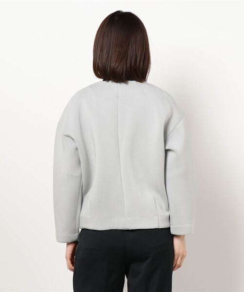 Cheek(チーク)の「ボンディングショートコート(ノーカラーコート・レディース・キャメル/サックスブルー/アイボリー・MEDIUM)」の4枚目の写真