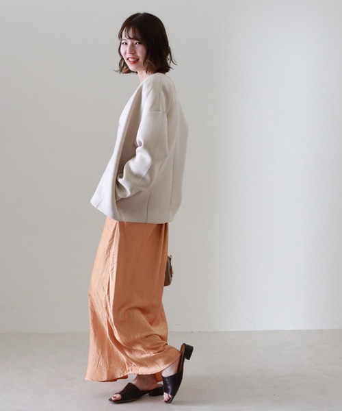 Cheek(チーク)の「ボンディングショートコート(ノーカラーコート・レディース・キャメル/サックスブルー/アイボリー・MEDIUM)」の8枚目の写真