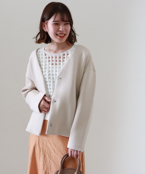 Cheek(チーク)の「ボンディングショートコート(ノーカラーコート・レディース・キャメル/サックスブルー/アイボリー・MEDIUM)」の17枚目の写真