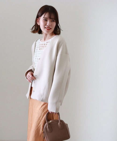 Cheek(チーク)の「ボンディングショートコート(ノーカラーコート・レディース・キャメル/サックスブルー/アイボリー・MEDIUM)」の16枚目の写真
