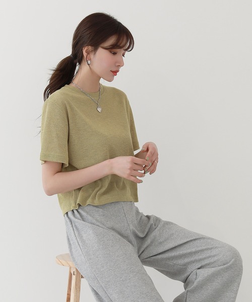 by muni:r(バイ ムニール)の「クロップドTシャツ(Tシャツ/カットソー・レディース・パープル/カーキ/ピンク/イエロー/アイボリー・FREE)」の3枚目の写真