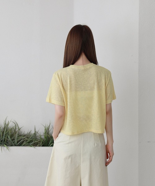 by muni:r(バイ ムニール)の「クロップドTシャツ(Tシャツ/カットソー・レディース・パープル/カーキ/ピンク/イエロー/アイボリー・FREE)」の13枚目の写真