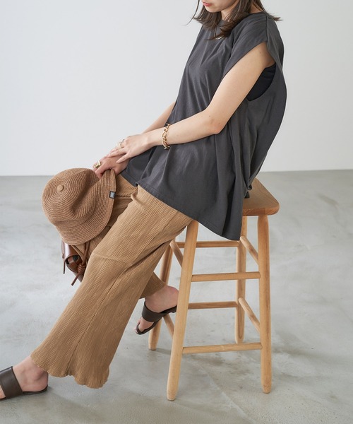 Chaco closet(チャコ クローゼット)の「タックノースリーブ カットソー(Tシャツ/カットソー・レディース・ホワイト/ピンク系その他/ブラウン/グリーン/チャコールグレー・FREE)」の14枚目の写真