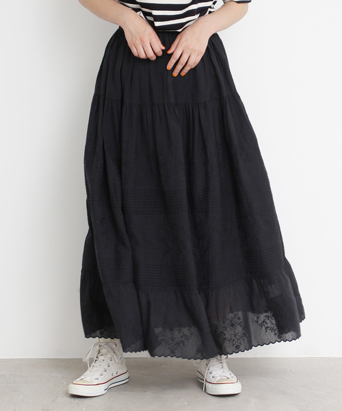 Dot＆Stripes CHILD WOMAN（ドットアンドストライプス　チャイルドウーマン）の「C/Visローン刺繍 ティアードスカート（スカート・レディース・レッド/ホワイト/ブラック・FREE）」の3枚目の写真