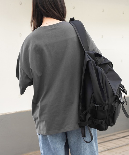 PairPair(ペアペア)の「BIGロゴT(ユニセックス)(Tシャツ/カットソー・レディース・オフホワイト/モカ/スミクロ/グレイッシュブルー・FREE)」の5枚目の写真