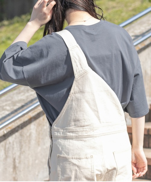 PairPair(ペアペア)の「BIGロゴT(ユニセックス)(Tシャツ/カットソー・レディース・オフホワイト/モカ/スミクロ/グレイッシュブルー・FREE)」の11枚目の写真