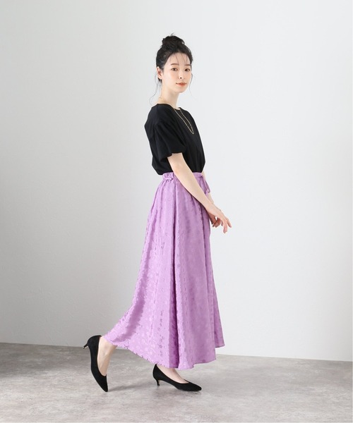 La TOTALITE（ラトータリテ）の「フラワージャガードレーヨンタックスカート【手洗い可能】◆（スカート・レディース・ラベンダー/ダークブルー・38/36）」の7枚目の写真