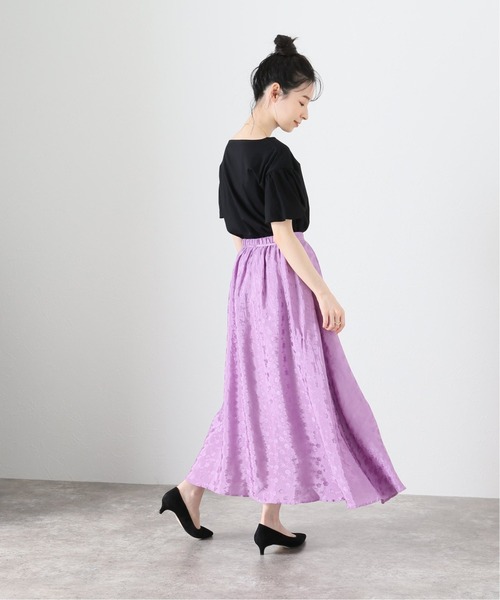 La TOTALITE（ラトータリテ）の「フラワージャガードレーヨンタックスカート【手洗い可能】◆（スカート・レディース・ラベンダー/ダークブルー・38/36）」の8枚目の写真