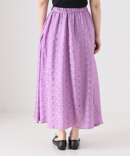 La TOTALITE（ラトータリテ）の「フラワージャガードレーヨンタックスカート【手洗い可能】◆（スカート・レディース・ラベンダー/ダークブルー・38/36）」の11枚目の写真