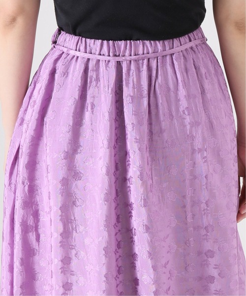 La TOTALITE（ラトータリテ）の「フラワージャガードレーヨンタックスカート【手洗い可能】◆（スカート・レディース・ラベンダー/ダークブルー・38/36）」の13枚目の写真