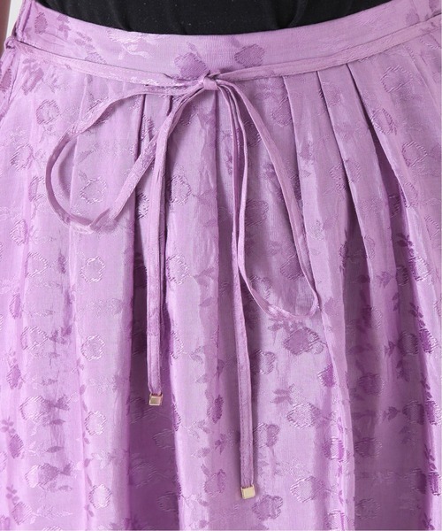 La TOTALITE（ラトータリテ）の「フラワージャガードレーヨンタックスカート【手洗い可能】◆（スカート・レディース・ラベンダー/ダークブルー・38/36）」の14枚目の写真
