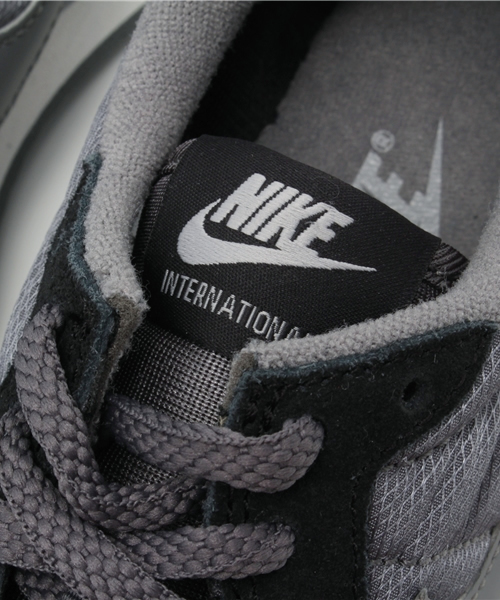 CIAOPANIC（チャオパニック）の「【NIKE】インターナショナリスト（スニーカー・レディース・グレー/ホワイト・24/23/25）」の8枚目の写真