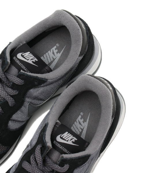 CIAOPANIC（チャオパニック）の「【NIKE】インターナショナリスト（スニーカー・レディース・グレー/ホワイト・24/23/25）」の10枚目の写真