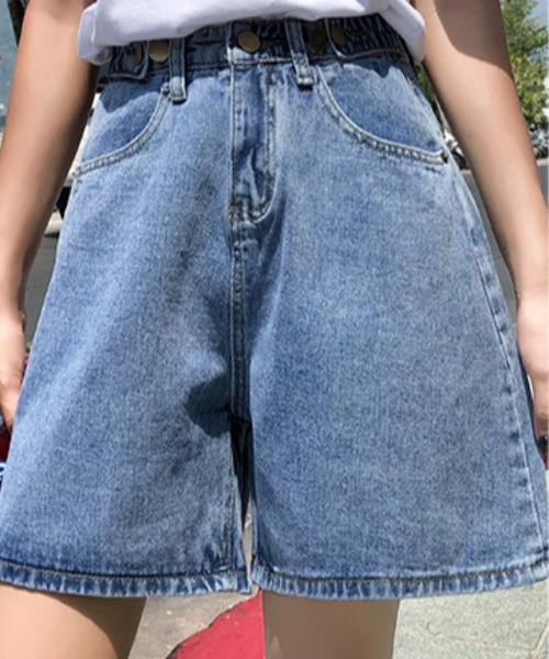 emi+（エミプラス）の「カラーデニムショートパンツ（デニムパンツ・レディース・ライトブルー/ブラック/ブルー/アイボリー・S/M/L）」の5枚目の写真