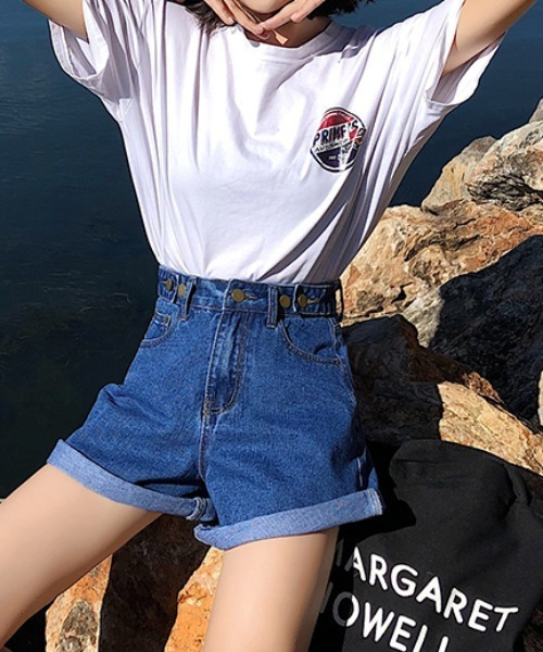 emi+（エミプラス）の「カラーデニムショートパンツ（デニムパンツ・レディース・ライトブルー/ブラック/ブルー/アイボリー・S/M/L）」の22枚目の写真