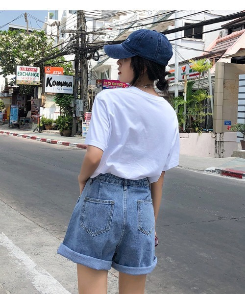 emi+（エミプラス）の「カラーデニムショートパンツ（デニムパンツ・レディース・ライトブルー/ブラック/ブルー/アイボリー・S/M/L）」の19枚目の写真