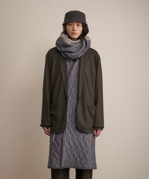 TROVE（トローヴ）の「TROVE 2021AW / JARVI LOOP MUFFLER / 65GOD02（ネックウォーマー/スヌード・メンズ・アッシュブラウン/グレー・FREE）」の4枚目の写真