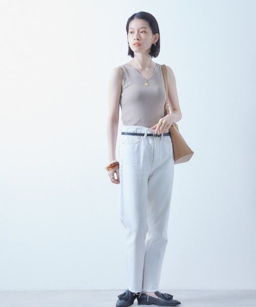 ECRIRE（エクリール）の「Vネックニットタンク（タンクトップ・レディース・ブラウン/グレー/オフホワイト・フリー）」の6枚目の写真