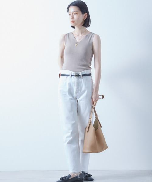 ECRIRE（エクリール）の「Vネックニットタンク（タンクトップ・レディース・ブラウン/グレー/オフホワイト・フリー）」の9枚目の写真