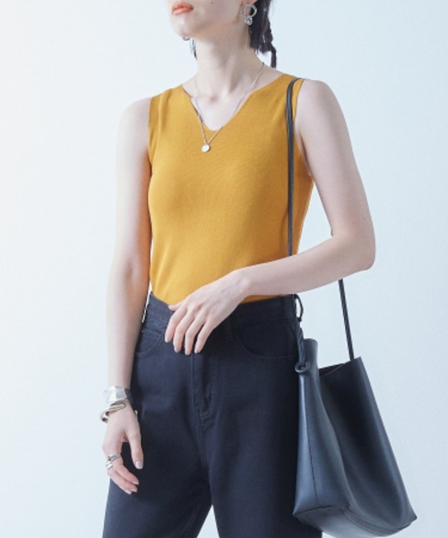 ECRIRE（エクリール）の「Vネックニットタンク（タンクトップ・レディース・ブラウン/グレー/オフホワイト・フリー）」の12枚目の写真