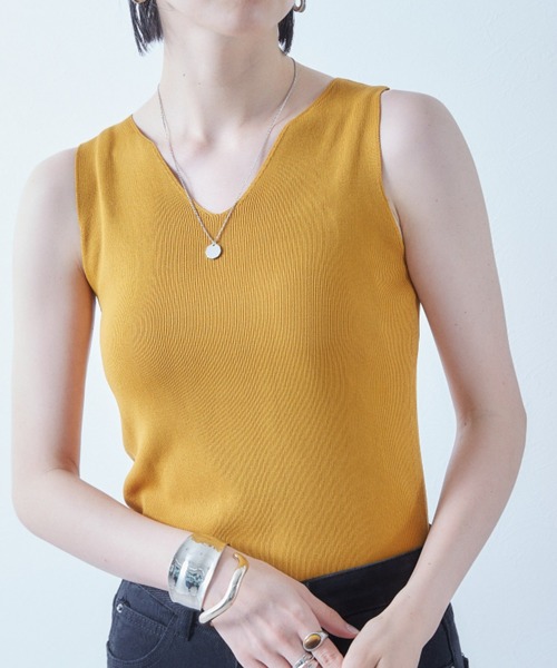 ECRIRE（エクリール）の「Vネックニットタンク（タンクトップ・レディース・ブラウン/グレー/オフホワイト・フリー）」の18枚目の写真