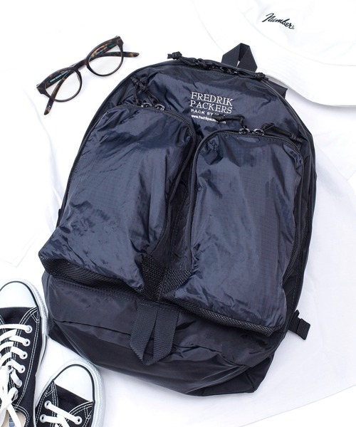 FREDRIK PACKERS(フレドリックパッカーズ)の「【FREDRIK PACKERS】70D + 210D ROOMY TWINS BACK PACK(バックパック/リュック・レディース・ブラック/カーキ・FREE)」の2枚目の写真