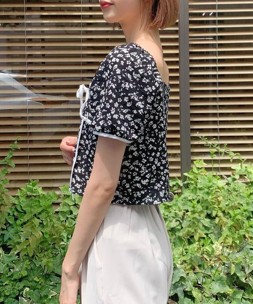 titty＆Co. PETIT（ティティアンドコープティ）の「【titty&Co.PETIT】バイカラーフラワーブラウス（シャツ/ブラウス・レディース・ブラック/ブルー/グリーン・FREE）」の6枚目の写真