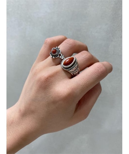 MOUSSY(マウジー)の「STONE リング(リング・レディース・ブラック/オレンジ・FREE)」の14枚目の写真