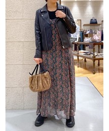 RIVE DROITE | 身体のラインを拾わないリラックスした着心地　ペイズリーシフォンキャミワンピース(ワンピース)