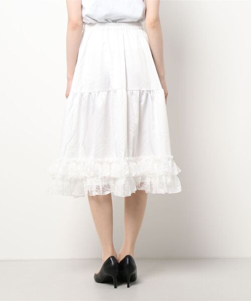 axes femme（アクシーズファム）の「レースフリルミディペチＳＫ（スカート・レディース・ホワイト/ブラック/キナリ・MEDIUM）」の4枚目の写真