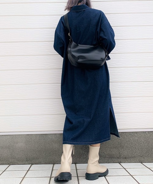 Q（キュー）の「デニムシャツワンピース（シャツワンピース・レディース・ネイビー・MEDIUM）」の4枚目の写真