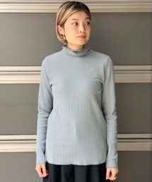 【+81BRANCA】バックボタンハイネックトップス