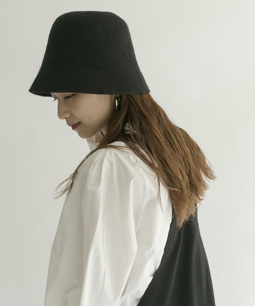 KBF（ケイビーエフ）の「バスクバケットHAT（ハット・レディース・ブラック/キャメル・ONE）」の4枚目の写真