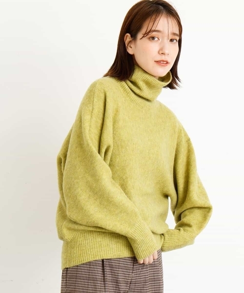 MK MICHEL KLEIN（エムケーミッシェルクラン）の「タートルネック カラーニット/洗える（ニット/セーター・レディース・ホワイト/ライトグレー/ベージュ/オリーブ/グリーン/ラベンダー/レモンイエロー・38）」の5枚目の写真