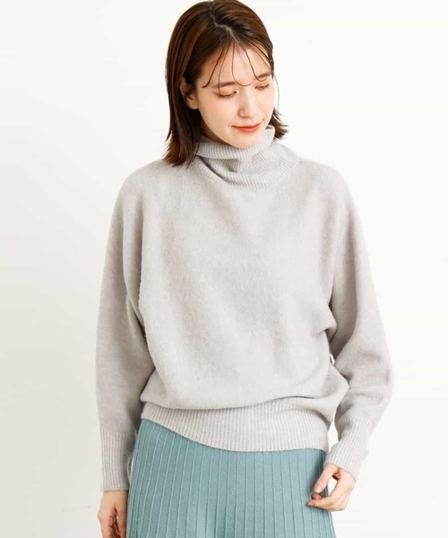 MK MICHEL KLEIN（エムケーミッシェルクラン）の「タートルネック カラーニット/洗える（ニット/セーター・レディース・ホワイト/ライトグレー/ベージュ/オリーブ/グリーン/ラベンダー/レモンイエロー・38）」の3枚目の写真