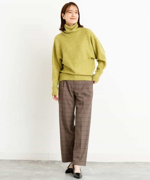 MK MICHEL KLEIN（エムケーミッシェルクラン）の「タートルネック カラーニット/洗える（ニット/セーター・レディース・ホワイト/ライトグレー/ベージュ/オリーブ/グリーン/ラベンダー/レモンイエロー・38）」の11枚目の写真