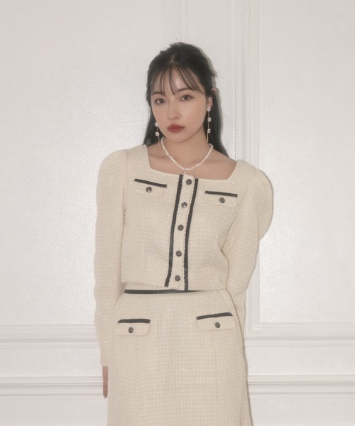 ANDGEEBEE（アンジービー）の「ツィードショートトップス（ノーカラージャケット・レディース・アイボリー/ブラック・MEDIUM）」の17枚目の写真