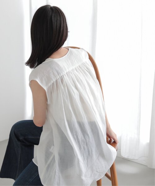 MJUKA.（ミューカ）の「AZUMADAKI DYEING RAMIE SLEEVELESS BLOUSE（シャツ/ブラウス・レディース・ホワイト/ブラック/パープル/サックスブルー・FREE）」の6枚目の写真