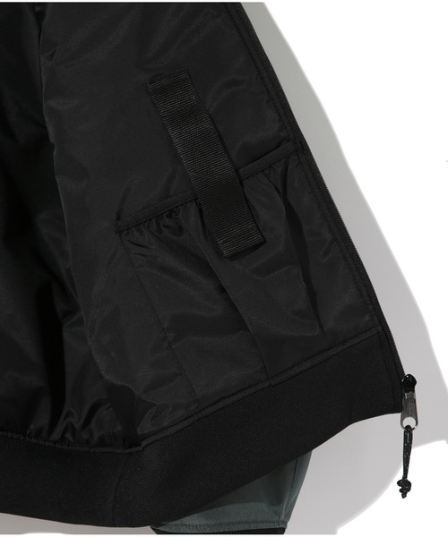 UNDERCOVER（アンダーカバー）の「UC2A4205（MA-1・メンズ・ブラック/ネイビー/グレー系その他・2/4/3）」の19枚目の写真