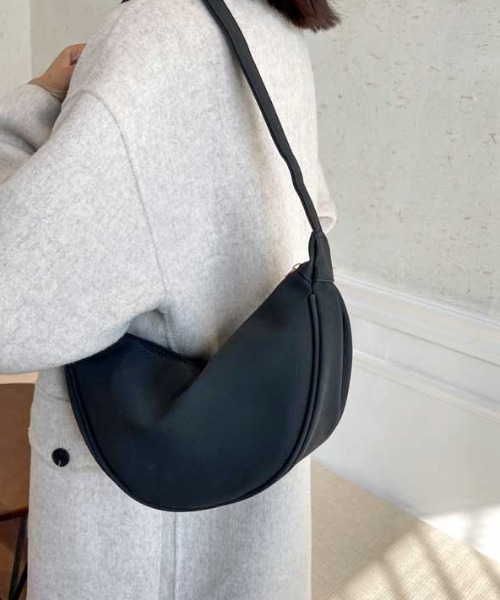 MANGROVE（マングローブ）の「スエードタッチワンショルダーバッグ（ショルダーバッグ・レディース・ブラック/ベージュ/ブラウン・FREE）」の3枚目の写真