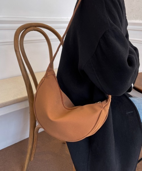 MANGROVE（マングローブ）の「スエードタッチワンショルダーバッグ（ショルダーバッグ・レディース・ブラック/ベージュ/ブラウン・FREE）」の10枚目の写真