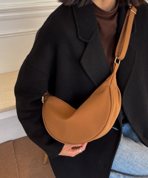 MANGROVE（マングローブ）の「スエードタッチワンショルダーバッグ（ショルダーバッグ・レディース・ブラック/ベージュ/ブラウン・FREE）」の14枚目の写真