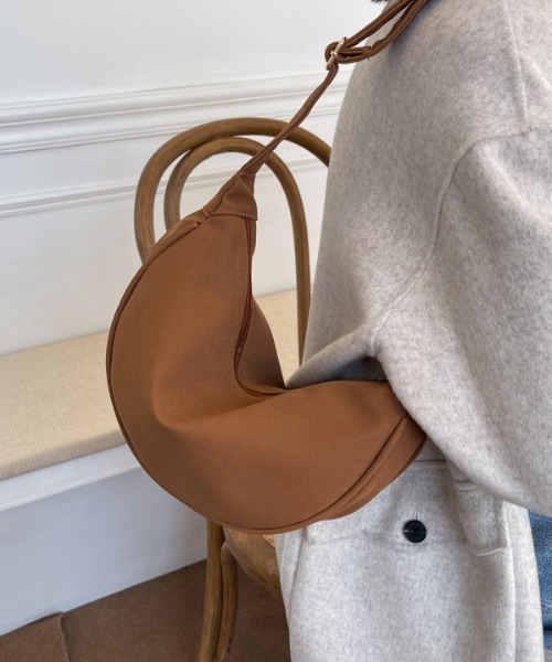 MANGROVE（マングローブ）の「スエードタッチワンショルダーバッグ（ショルダーバッグ・レディース・ブラック/ベージュ/ブラウン・FREE）」の9枚目の写真