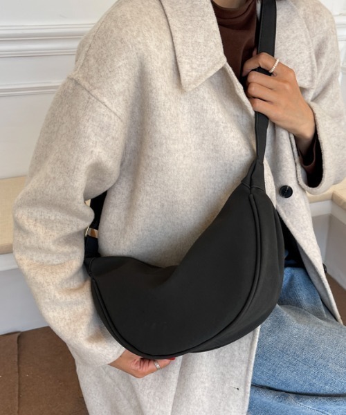 MANGROVE（マングローブ）の「スエードタッチワンショルダーバッグ（ショルダーバッグ・レディース・ブラック/ベージュ/ブラウン・FREE）」の11枚目の写真