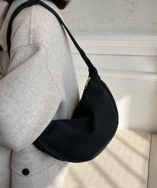 MANGROVE（マングローブ）の「スエードタッチワンショルダーバッグ（ショルダーバッグ・レディース・ブラック/ベージュ/ブラウン・FREE）」の8枚目の写真